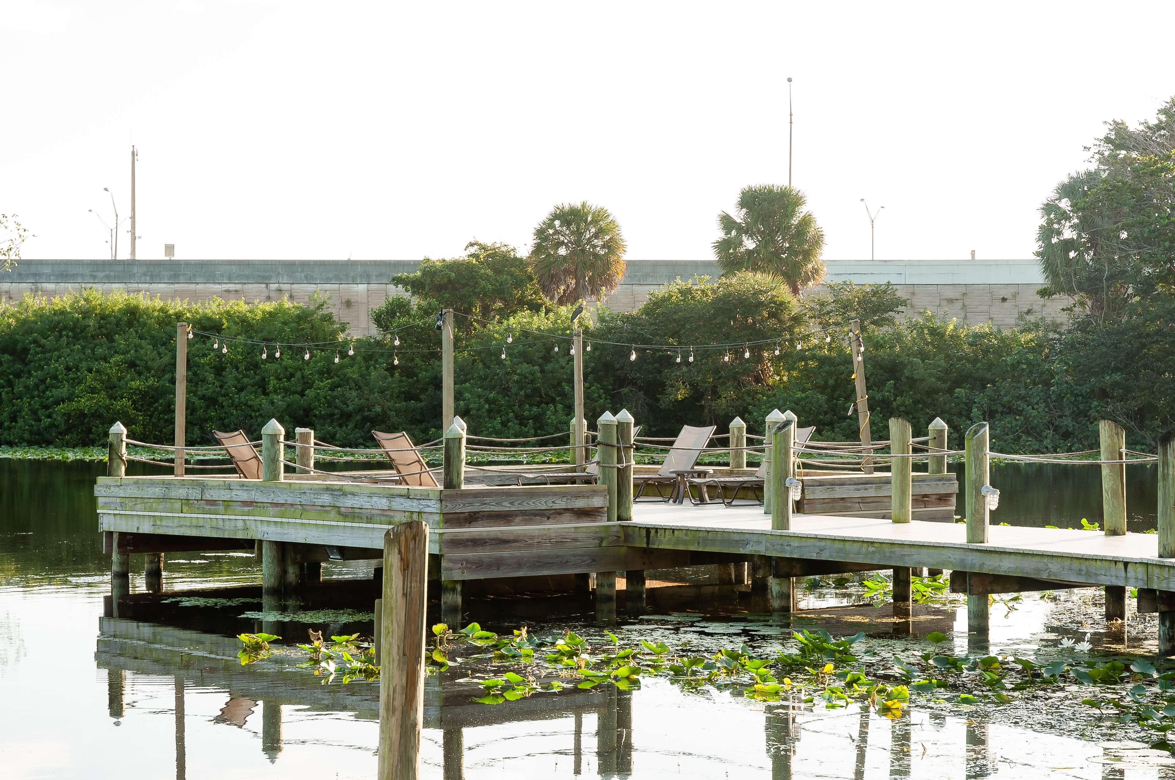 Hilton Palm Beach Pbi Cloud Lake Exterior foto
