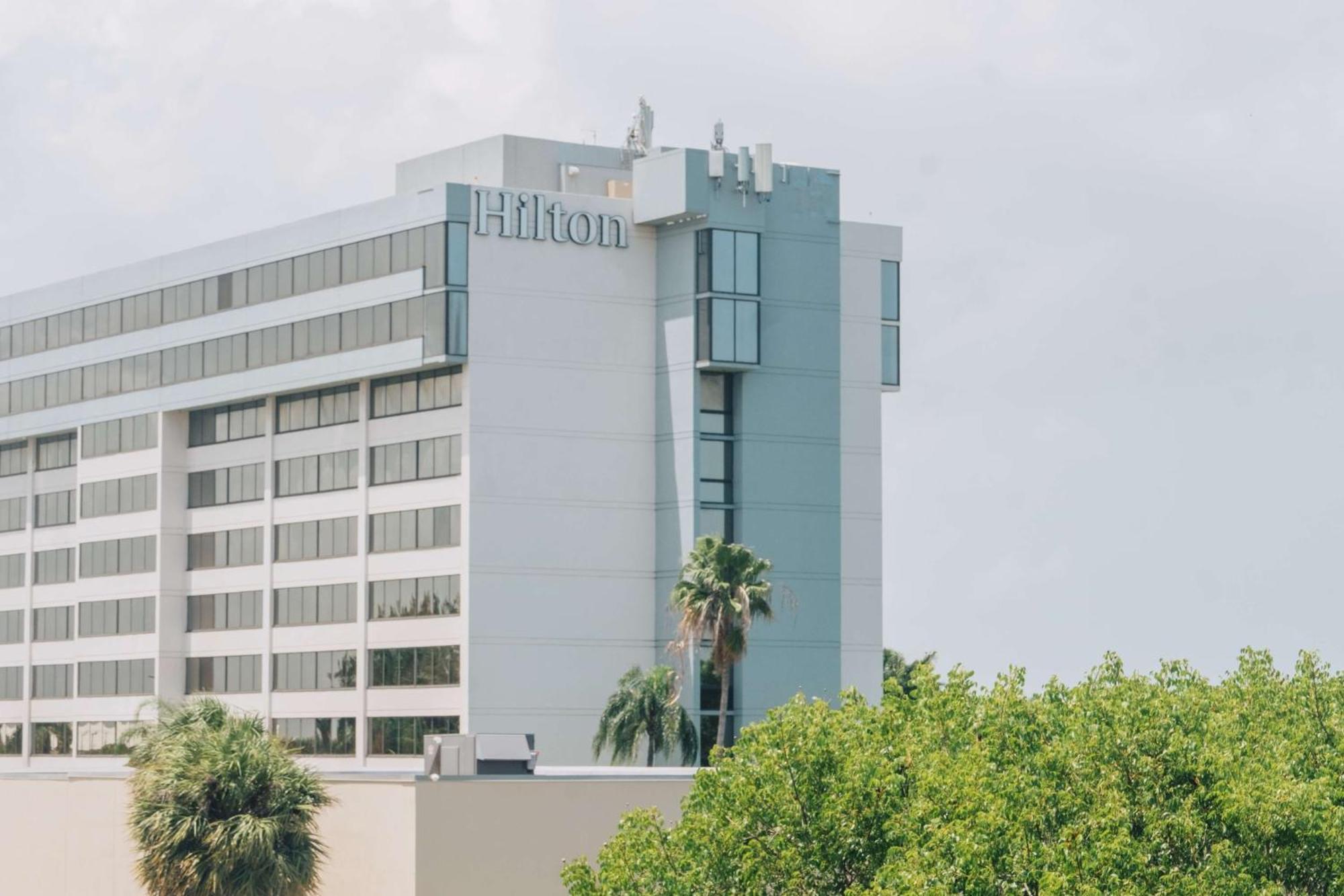 Hilton Palm Beach Pbi Cloud Lake Exterior foto